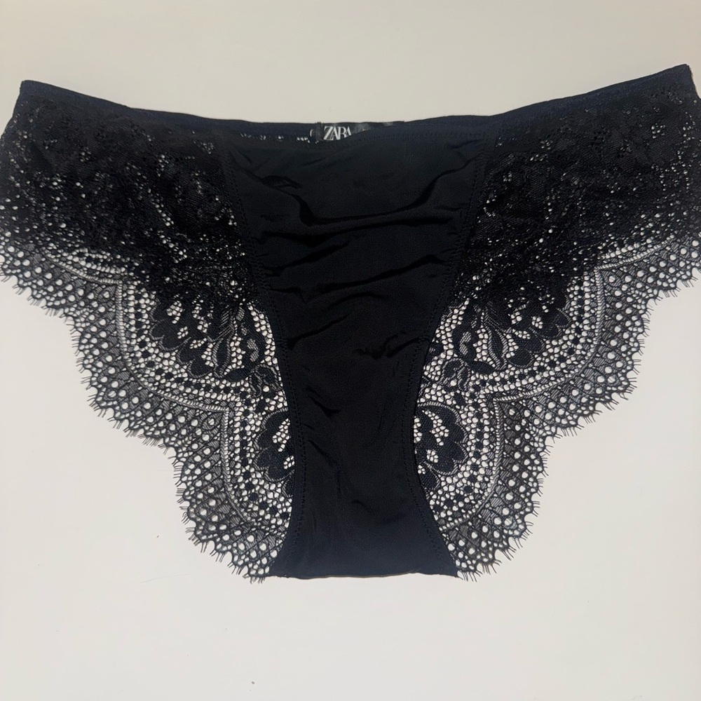 Zara Black Lace Bikini Briefs with Scalloped Edges